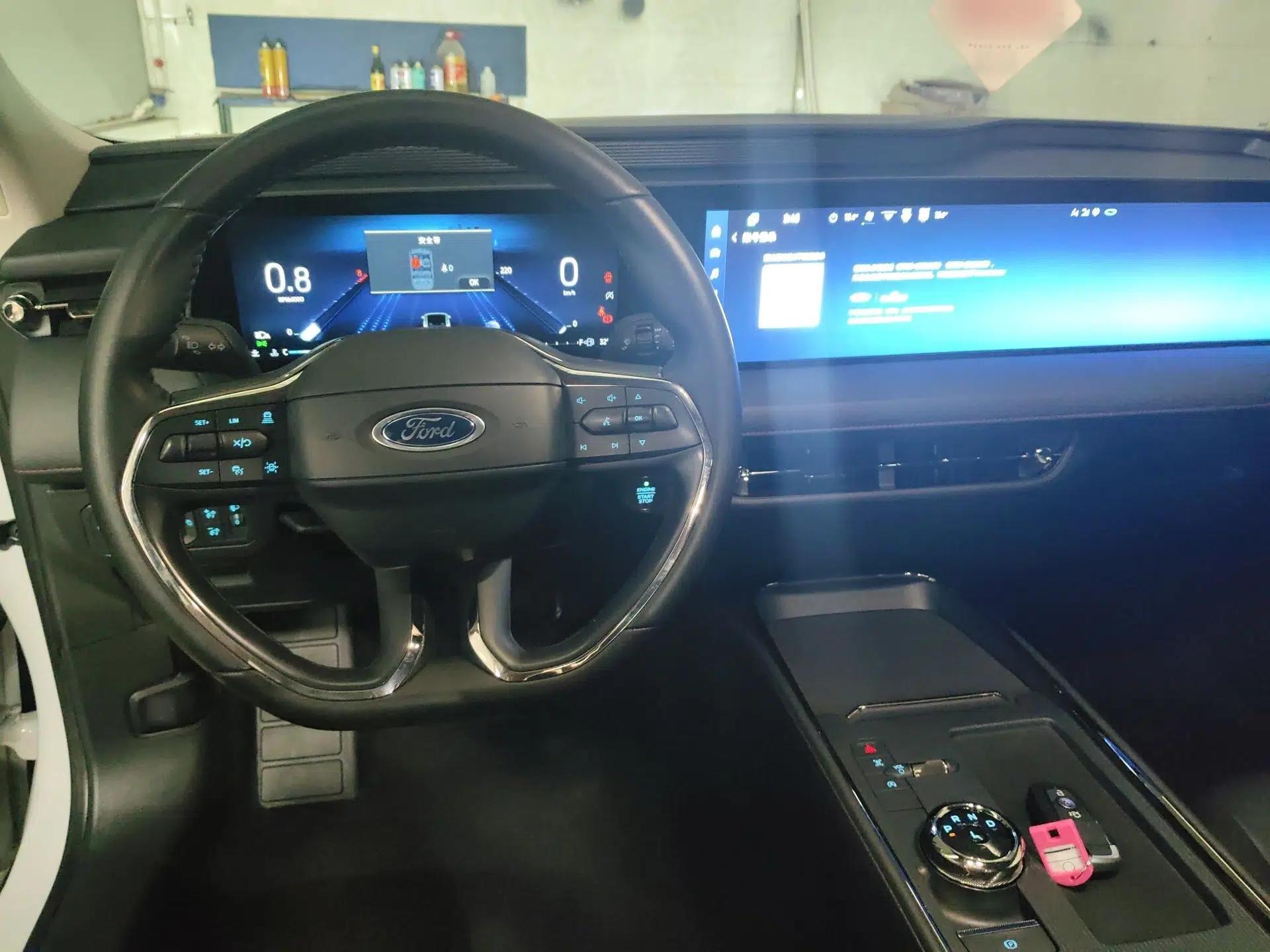 Ford Mondeo 2023 EcoBoost 180 Luxury Model — миниатюра 7