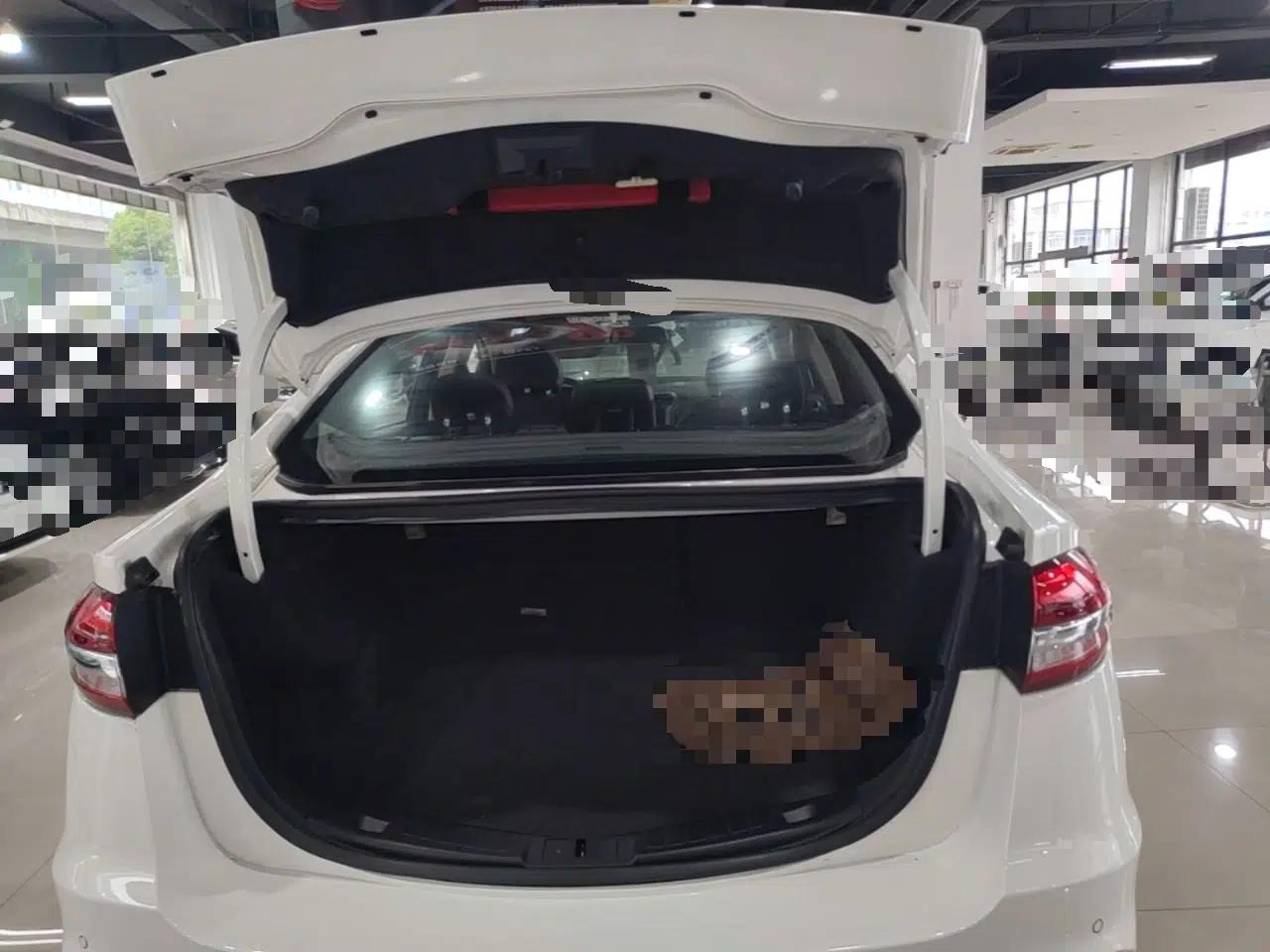 Ford Mondeo 2020 EcoBoost 180 Stylish Model — миниатюра 22
