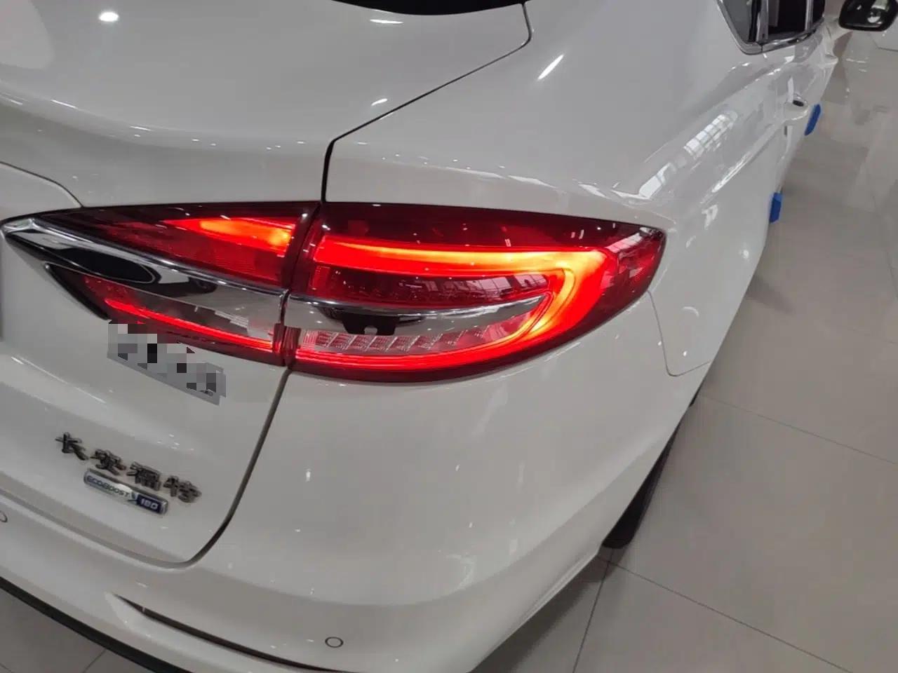 Ford Mondeo 2020 EcoBoost 180 Stylish Model — миниатюра 7