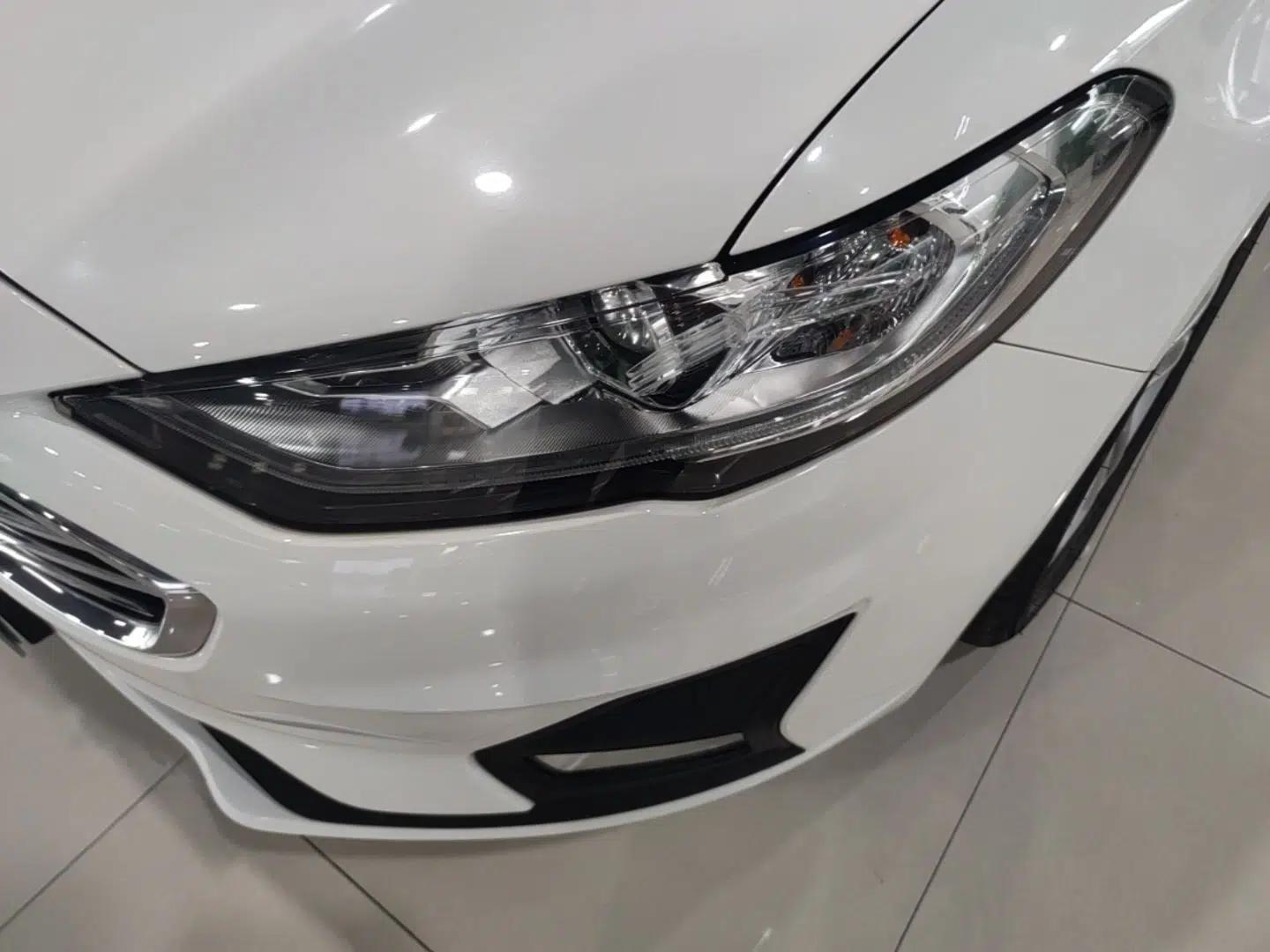 Ford Mondeo 2020 EcoBoost 180 Stylish Model — миниатюра 9