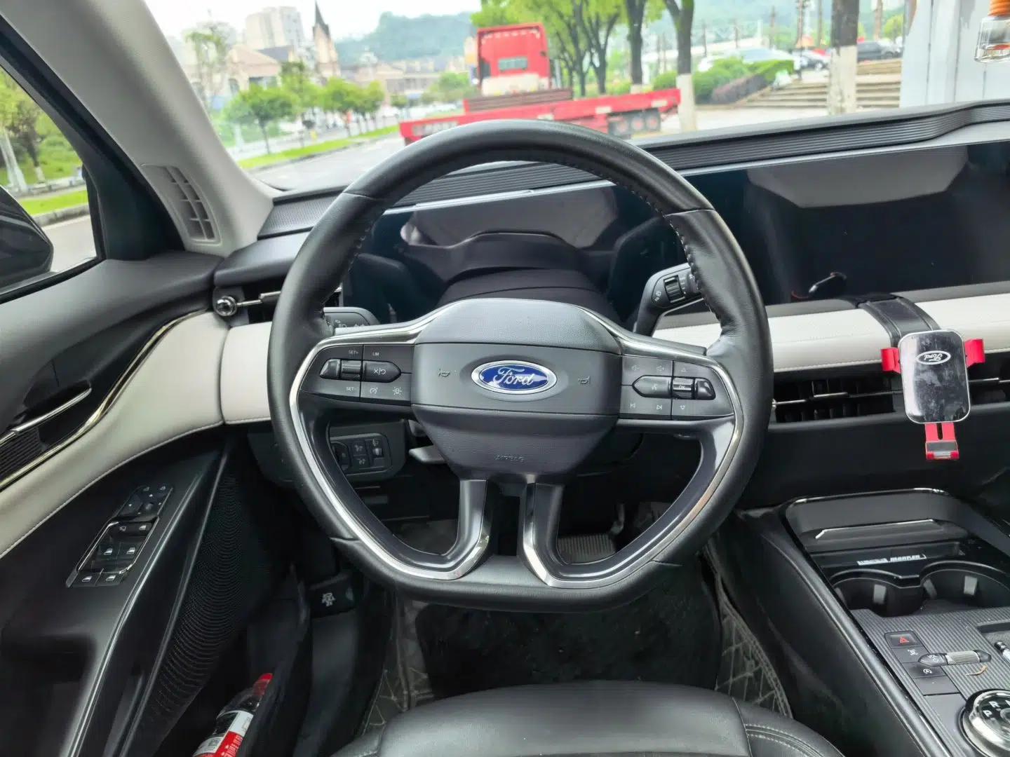 Ford Mondeo 2022 EcoBoost 245 Luxury Model — миниатюра 11