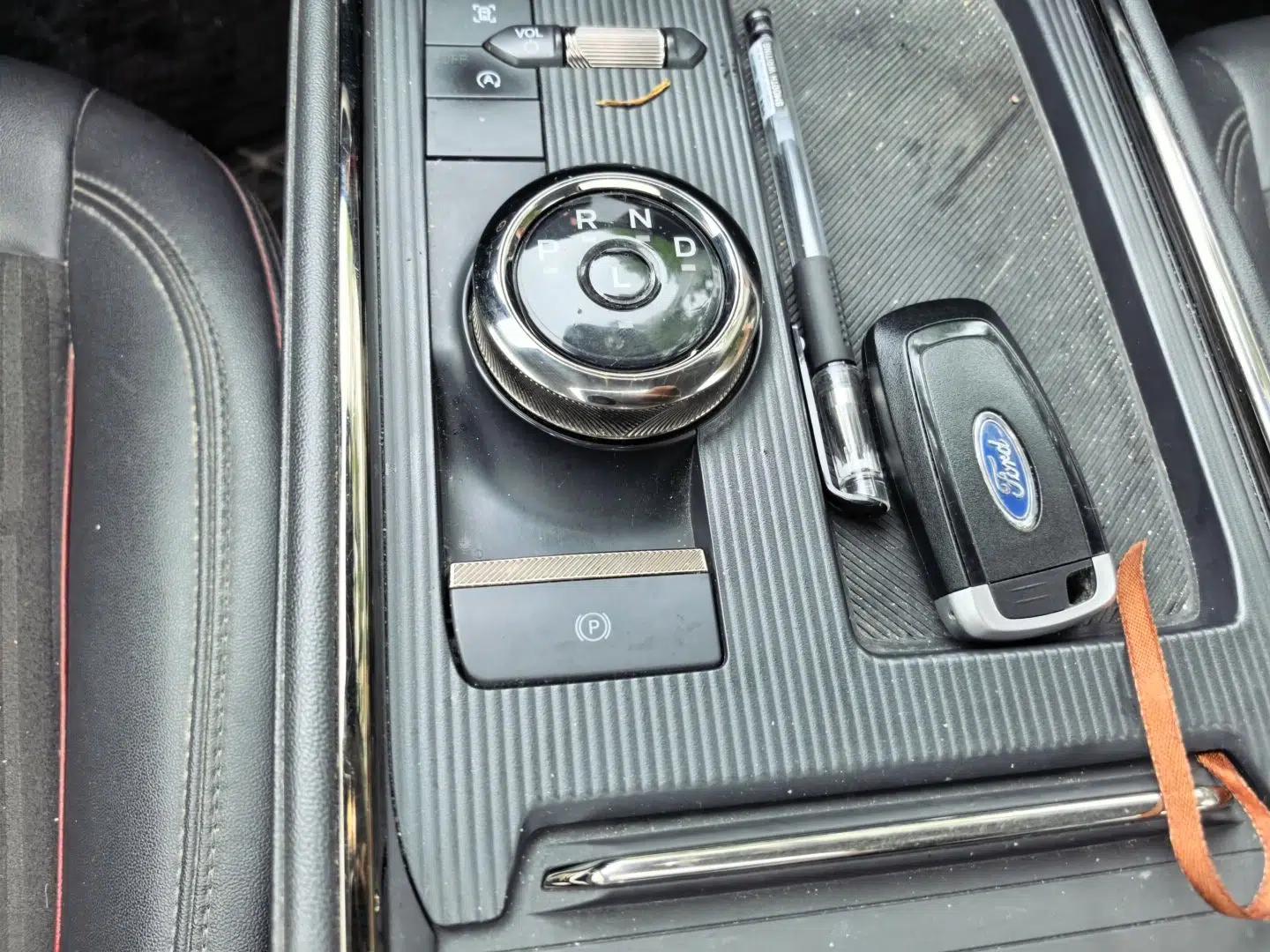 Ford Mondeo 2022 EcoBoost 245 Luxury Model — миниатюра 15