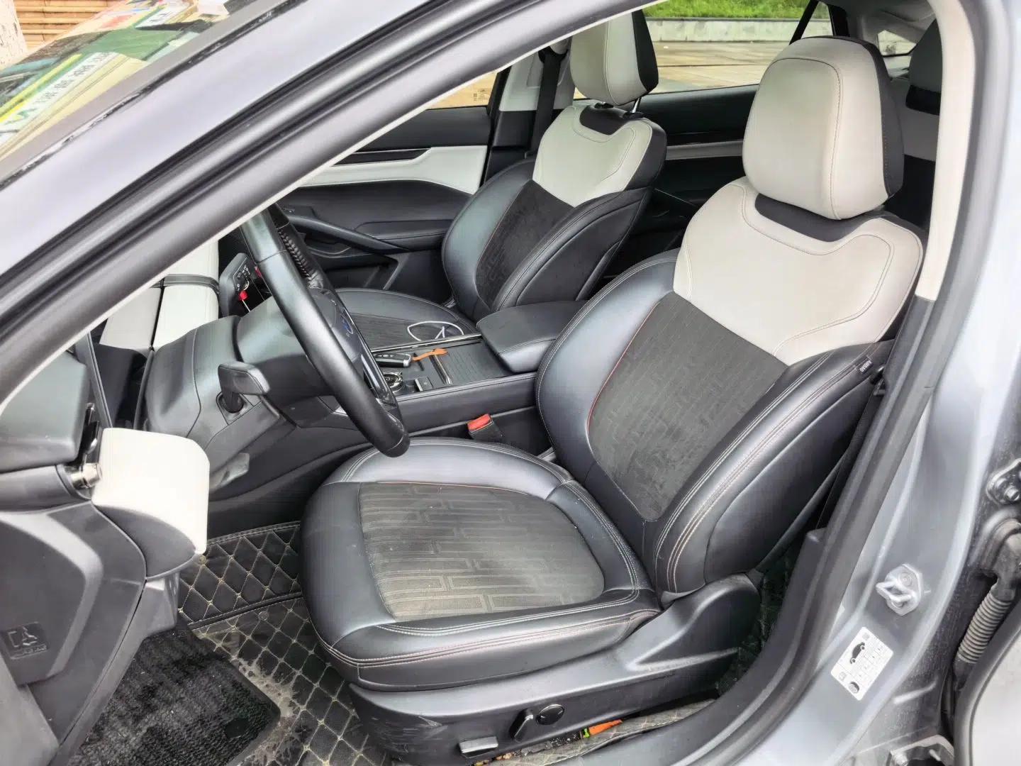 Ford Mondeo 2022 EcoBoost 245 Luxury Model — миниатюра 16