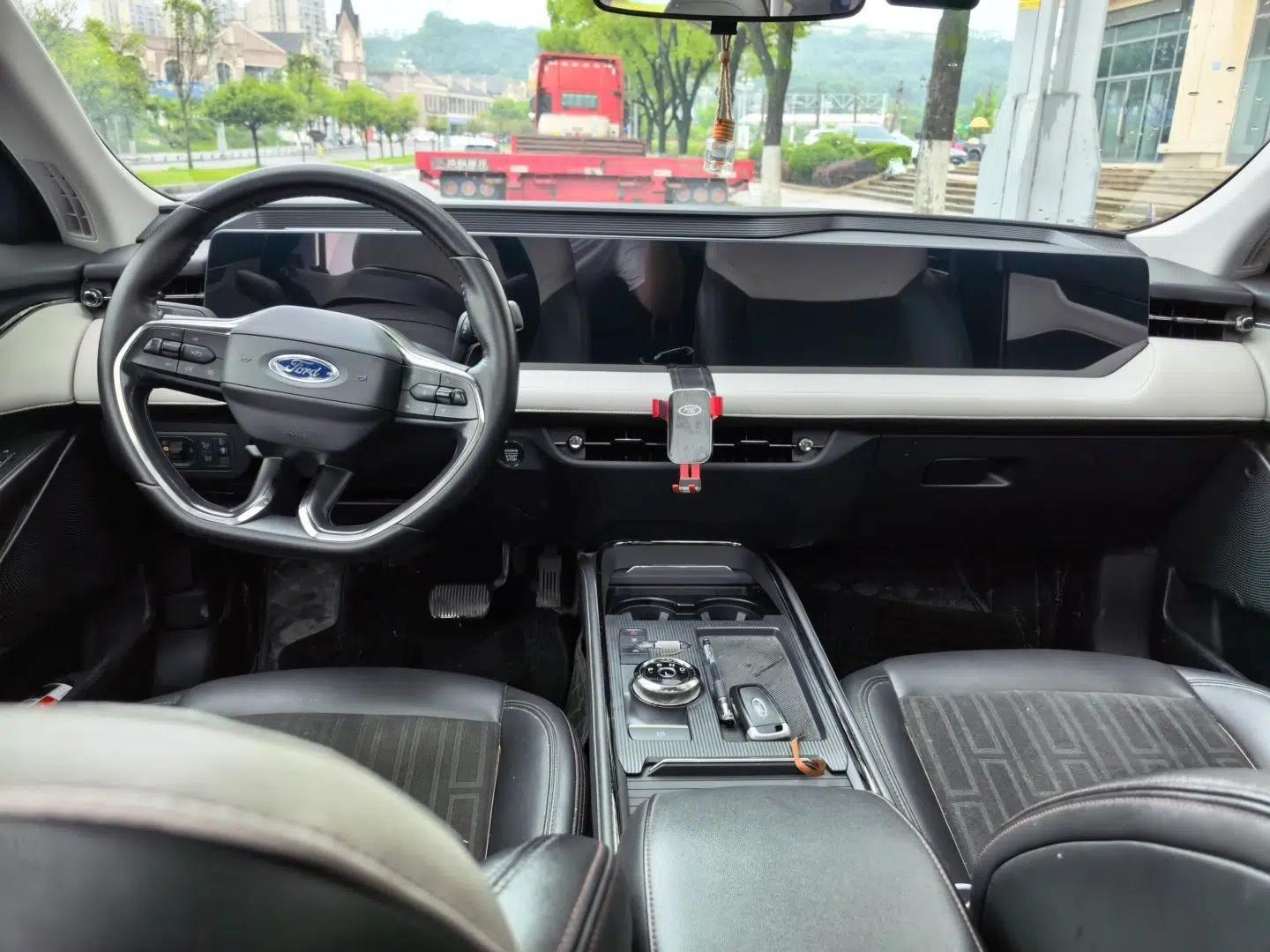 Ford Mondeo 2022 EcoBoost 245 Luxury Model — миниатюра 10