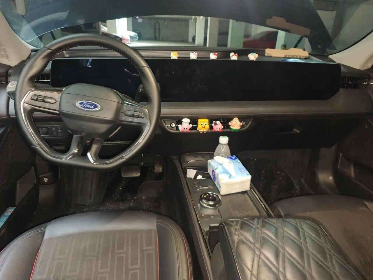 Ford Mondeo 2023 EcoBoost 245 Luxury Model — миниатюра 10