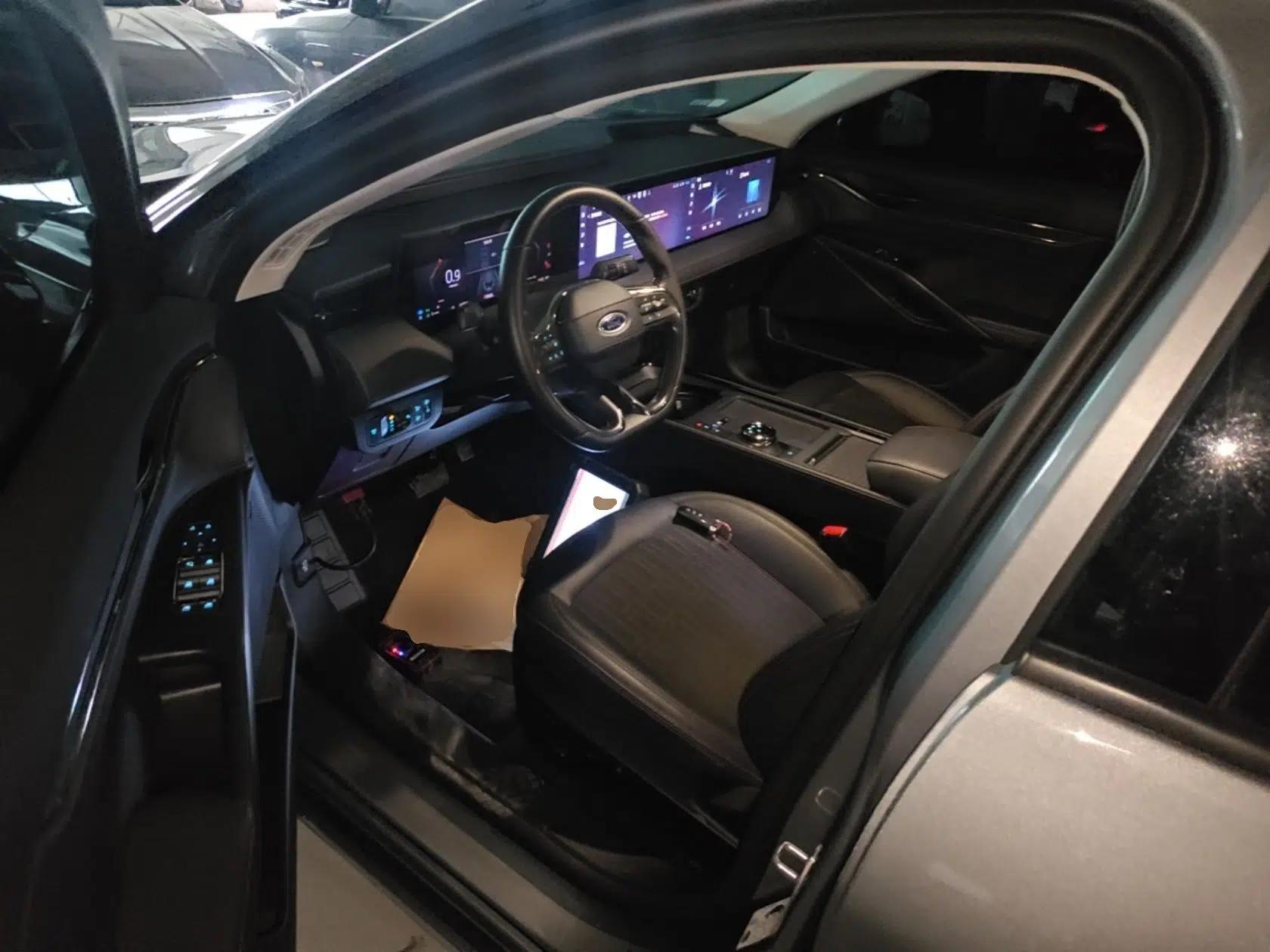 Ford Mondeo 2022 Restyled EcoBoost 245 Luxury Version — миниатюра 18