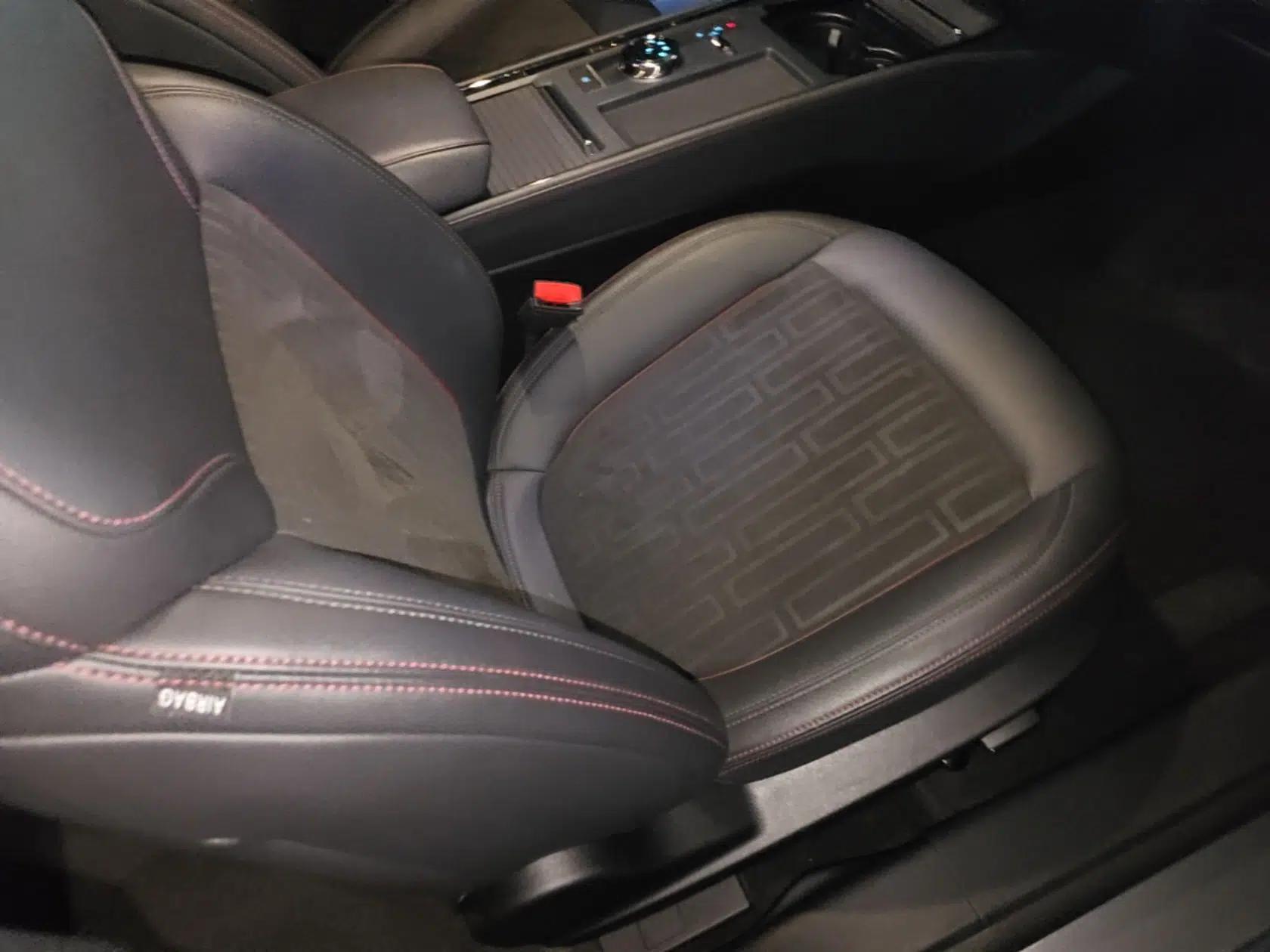 Ford Mondeo 2022 Restyled EcoBoost 245 Luxury Version — миниатюра 23