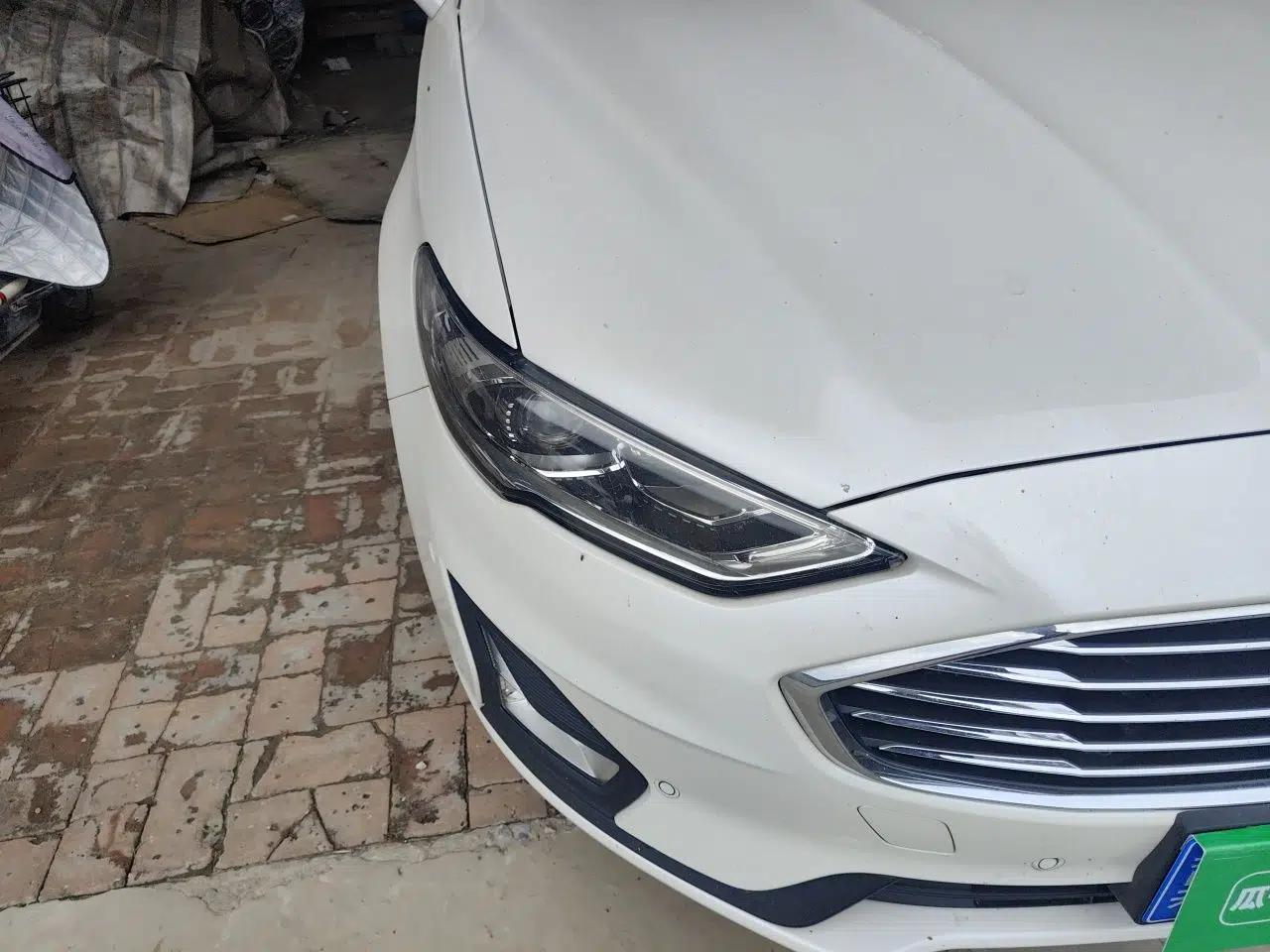 Ford Mondeo 2020 EcoBoost 200 Luxury Model — миниатюра 7