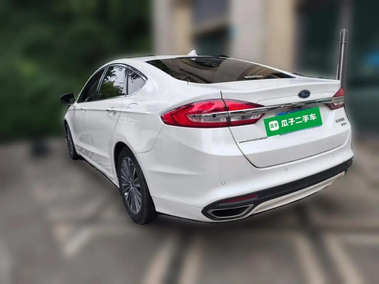 Ford Mondeo 2018 EcoBoost 200 Luxury Model — миниатюра 4