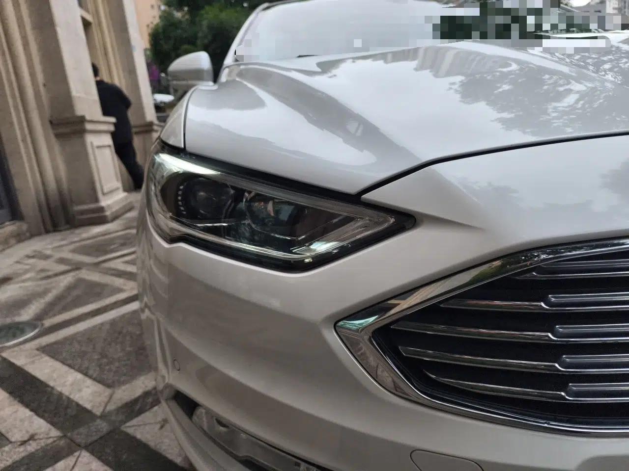 Ford Mondeo 2018 EcoBoost 200 Luxury Model — миниатюра 7