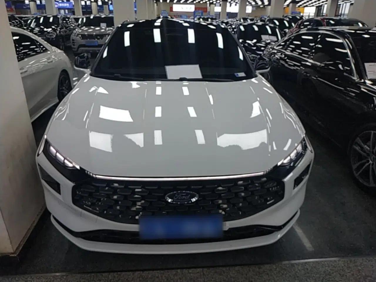 Ford Mondeo 2022 Facelifted EcoBoost 245 Ultimate Edition — миниатюра 2