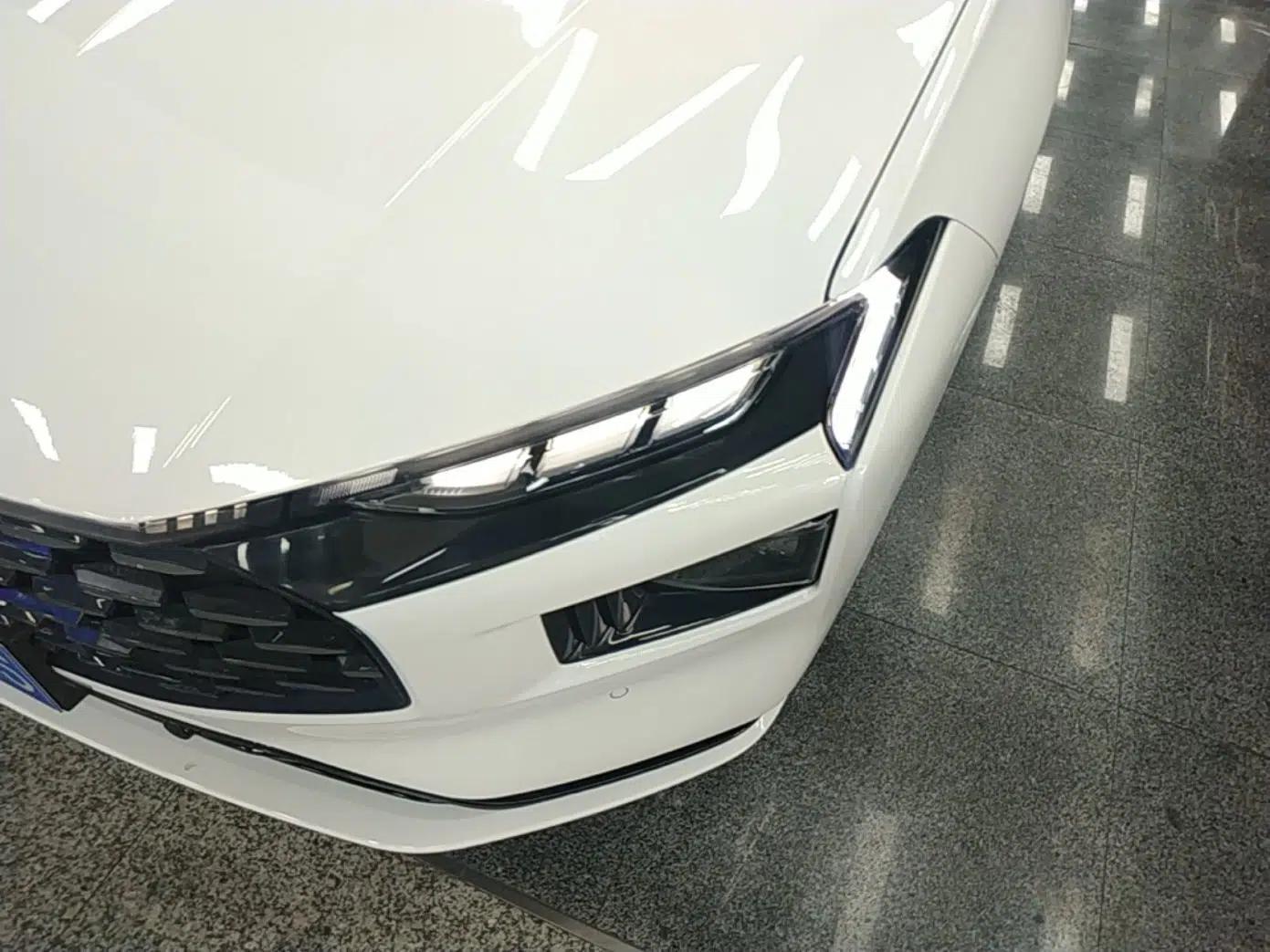 Ford Mondeo 2022 Facelifted EcoBoost 245 Ultimate Edition — миниатюра 9