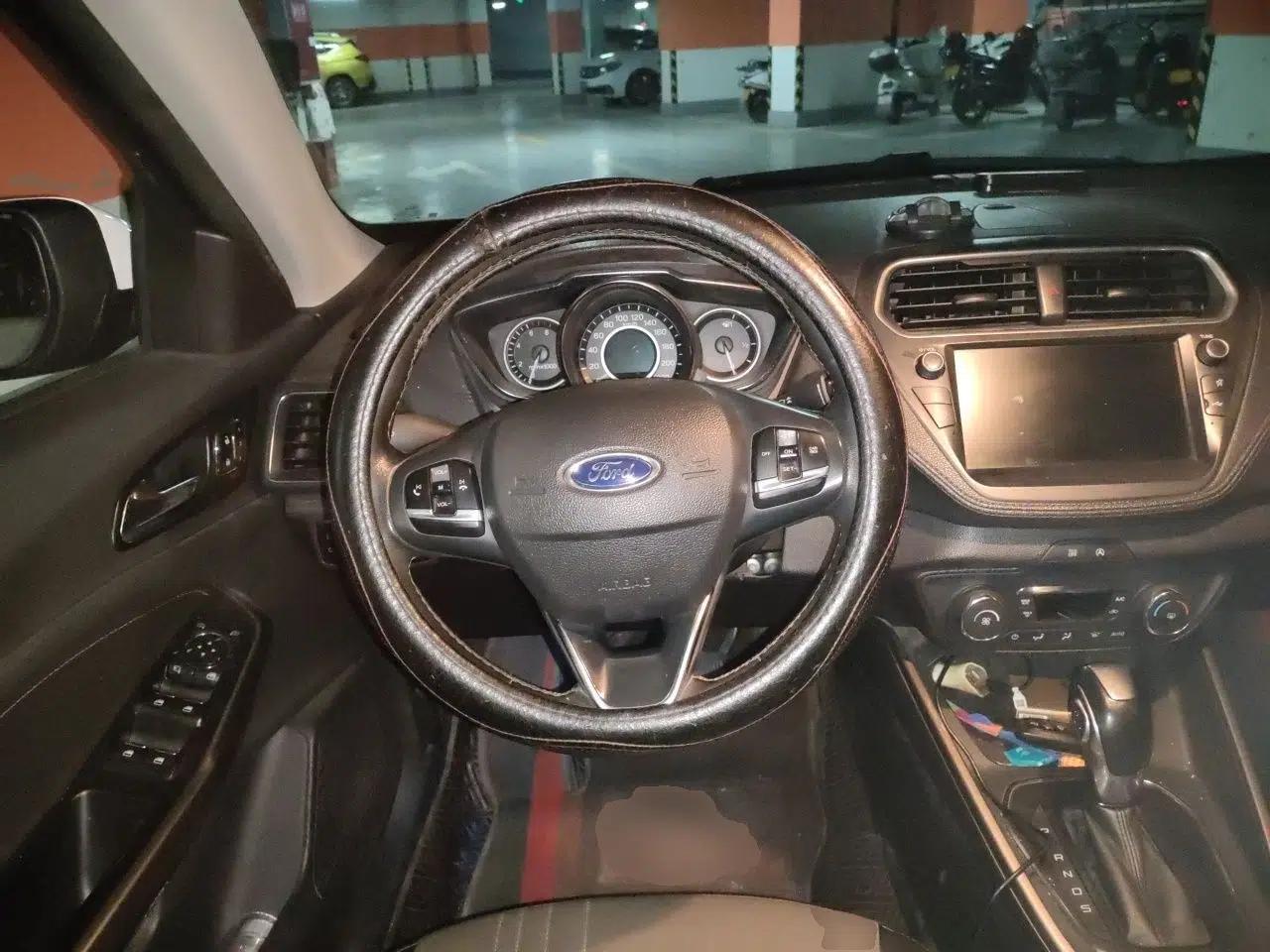 Ford Escort 2019 Revised Version 1.5L Automatic Zhenxiang Edition China VI Standard — миниатюра 11