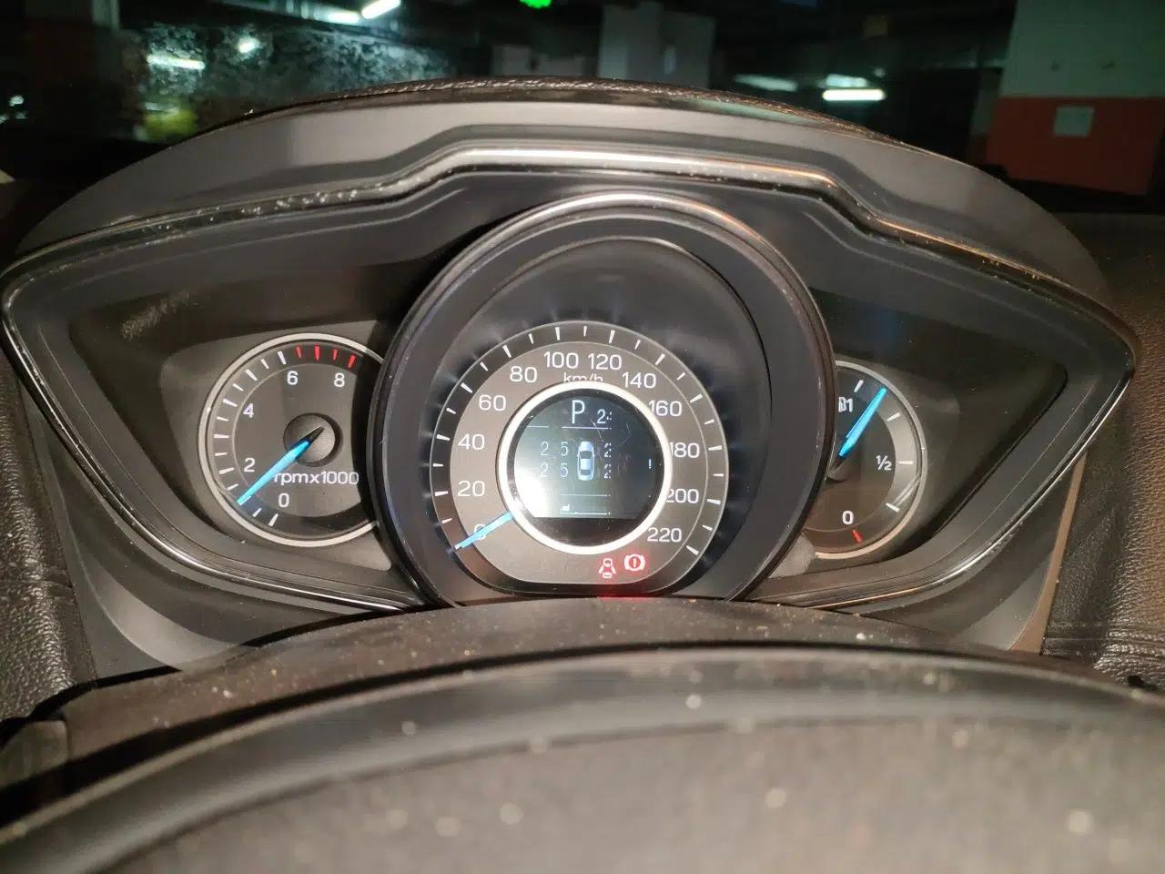 Ford Escort 2019 Revised Version 1.5L Automatic Zhenxiang Edition China VI Standard — миниатюра 12