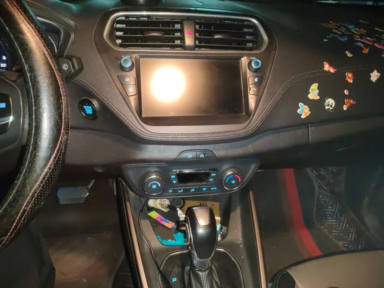 Ford Escort 2019 Revised Version 1.5L Automatic Zhenxiang Edition China VI Standard — миниатюра 14