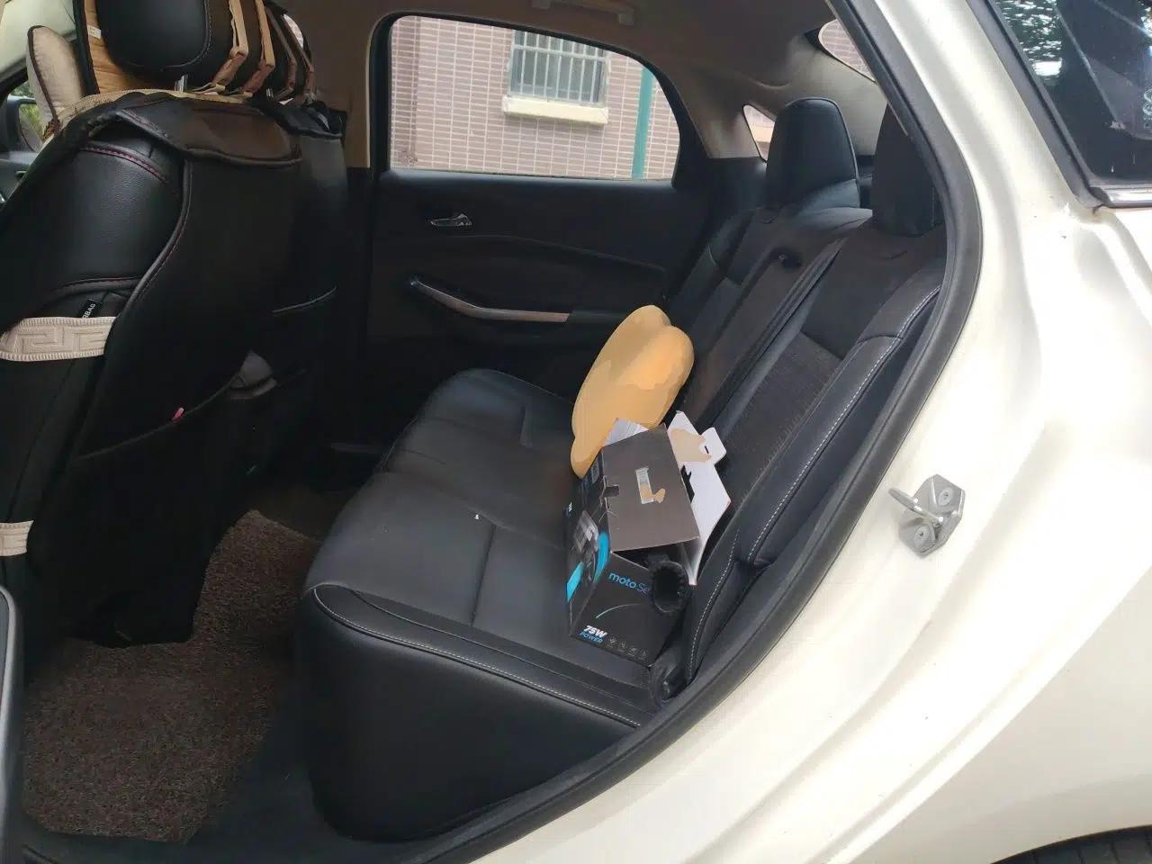 Ford Escort 2015 1.5L Automatic Fashion Model — миниатюра 18