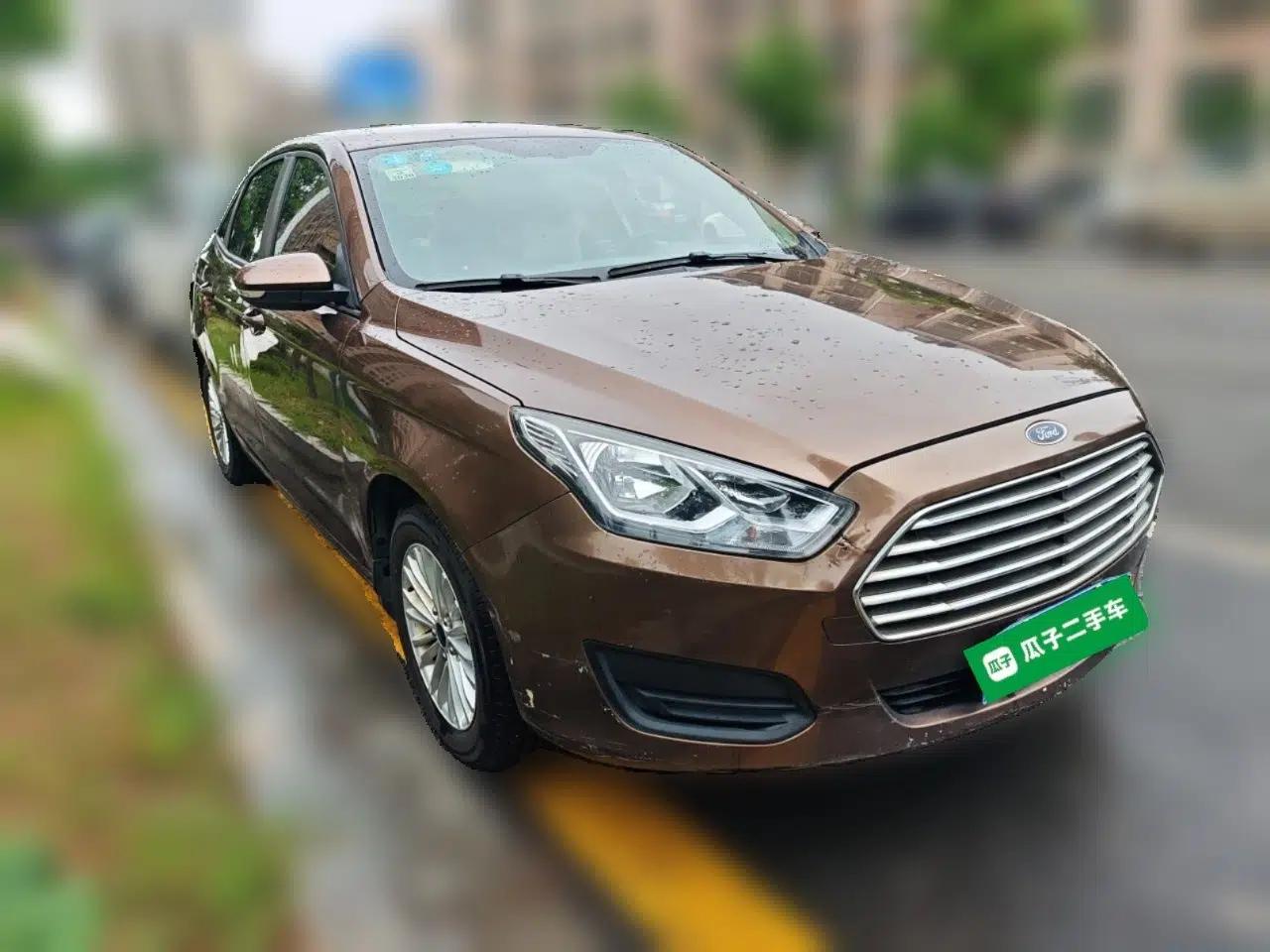 Ford Escort 2017 Revised Version 1.5L Manual Comfort Edition — миниатюра 3