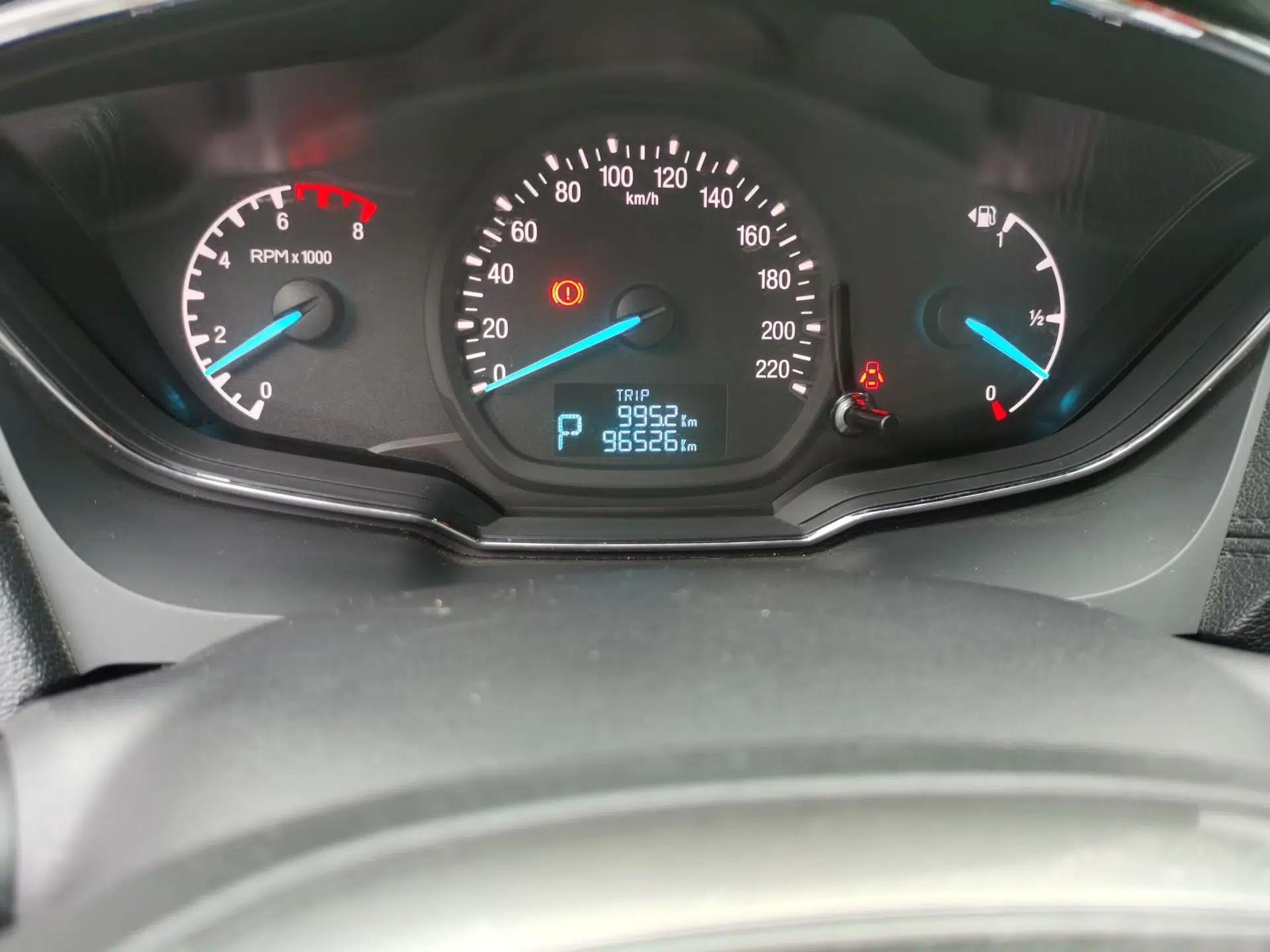 Ford Escort 2015 1.5L Automatic Fashion Model — миниатюра 13