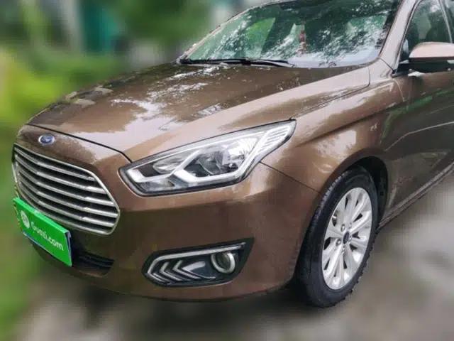 Ford Escort 2015 1.5L Automatic Fashion Model