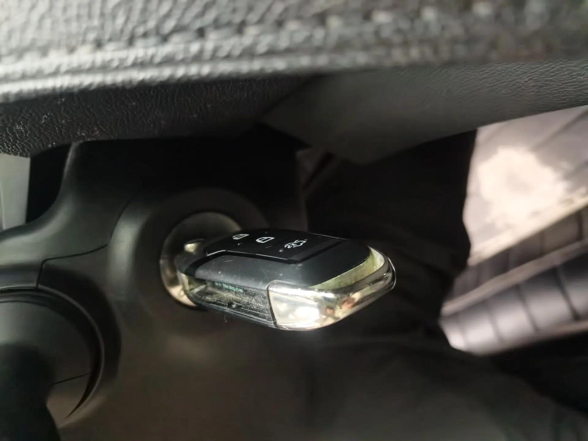 Ford Escort 2015 1.5L Automatic Fashion Model — миниатюра 9