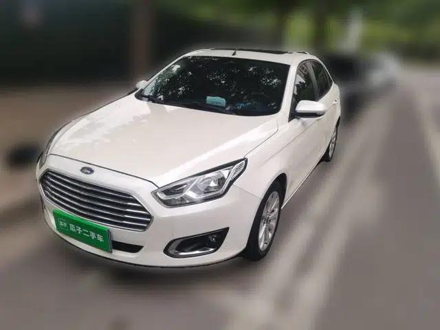 Ford Escort 2015 1.5L Automatic Fashion Model
