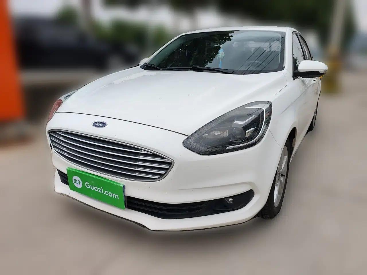 Ford Escort 2019 Revised Version 1.5L Automatic Enjoyment Type China VI Standard — миниатюра 1