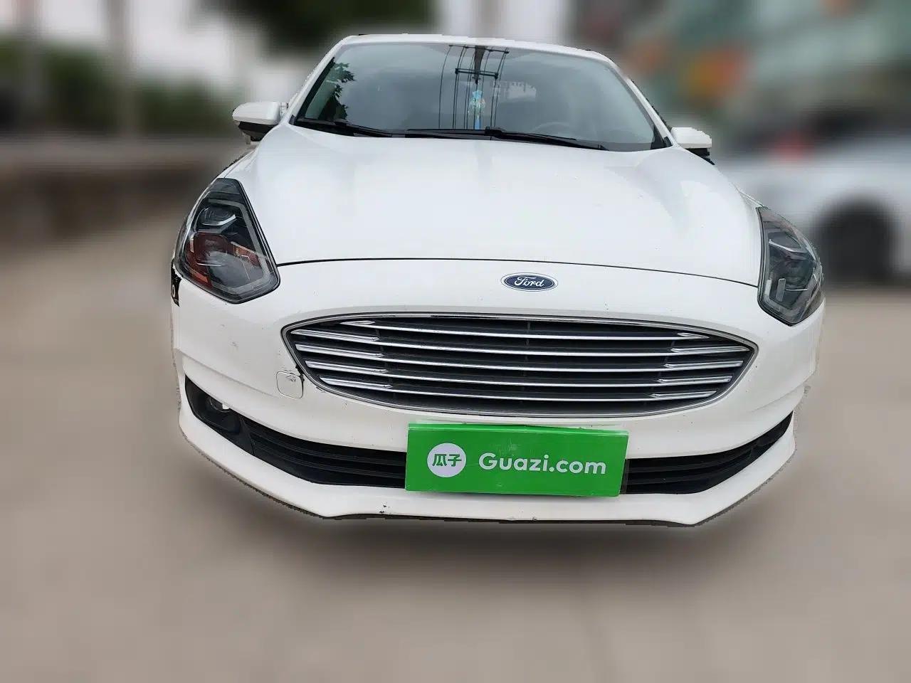 Ford Escort 2019 Revised Version 1.5L Automatic Enjoyment Type China VI Standard — миниатюра 2