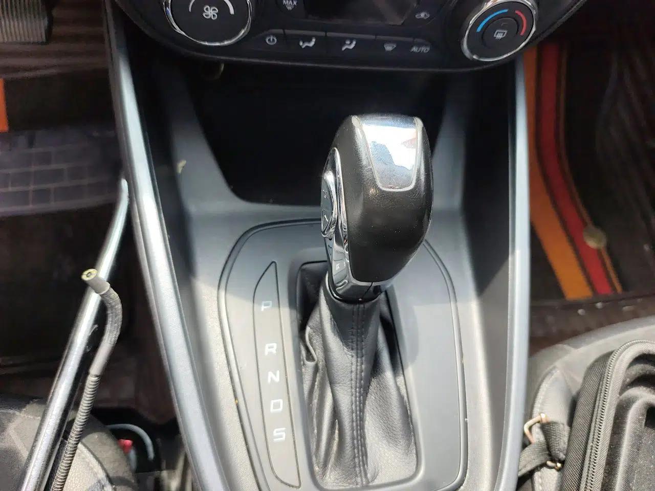 Ford Escort 2019 Revised Version 1.5L Automatic Enjoyment Type China VI Standard — миниатюра 15