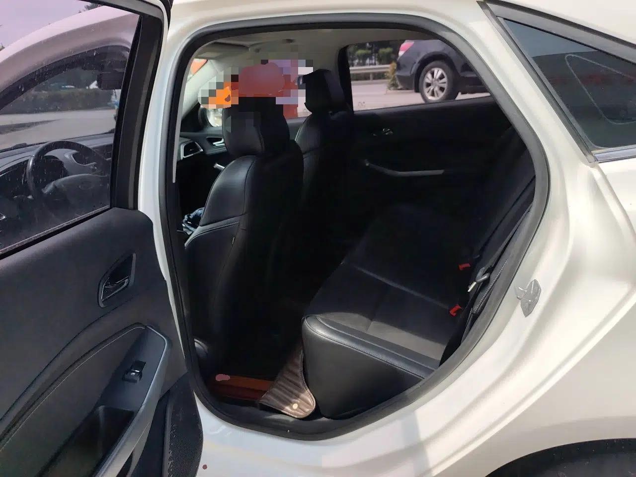 Ford Escort 2019 Revised Version 1.5L Automatic Enjoyment Type China VI Standard — миниатюра 18