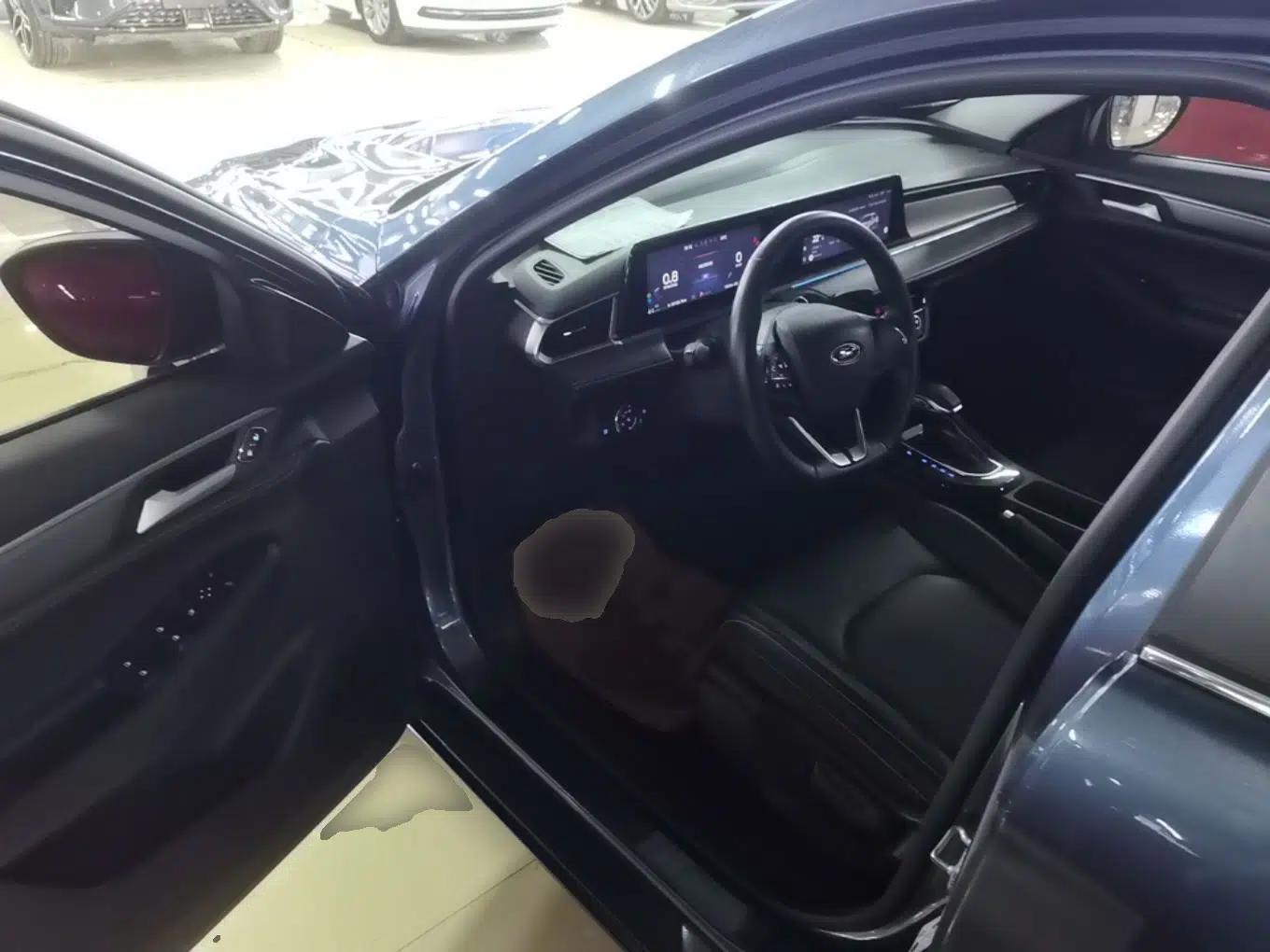 Ford Escort 2021 1.5L Automatic Diamond Edition — миниатюра 19