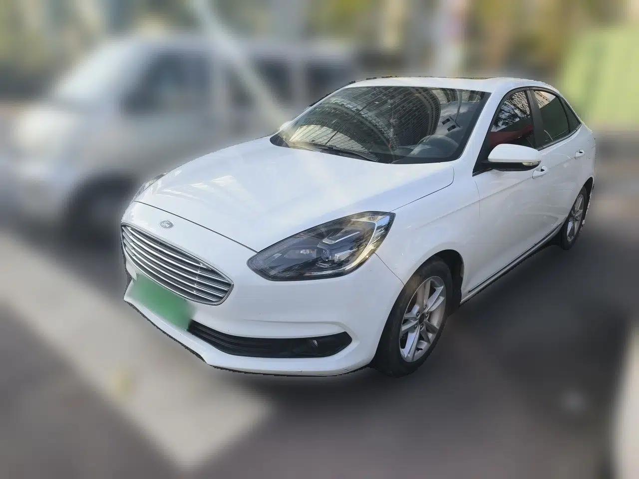Ford Escort 2019 Revised Version 1.5L Automatic Enjoyment Type China VI Standard — миниатюра 1