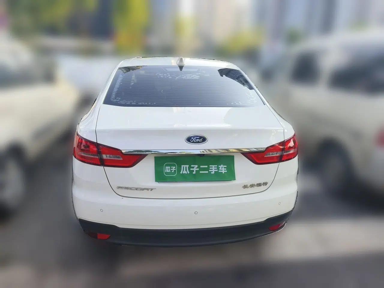 Ford Escort 2019 Revised Version 1.5L Automatic Enjoyment Type China VI Standard — миниатюра 3