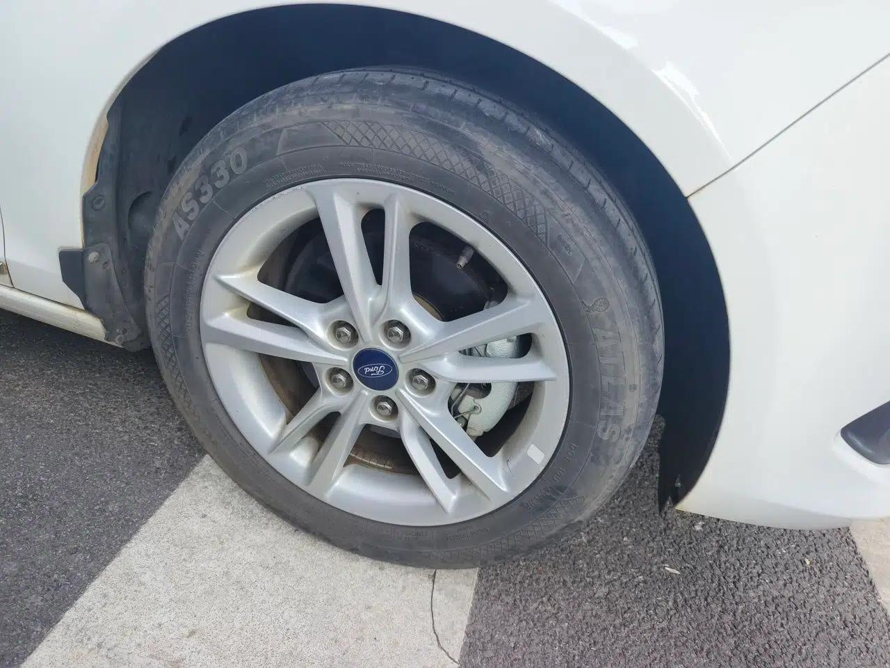 Ford Escort 2019 Revised Version 1.5L Automatic Enjoyment Type China VI Standard — миниатюра 5