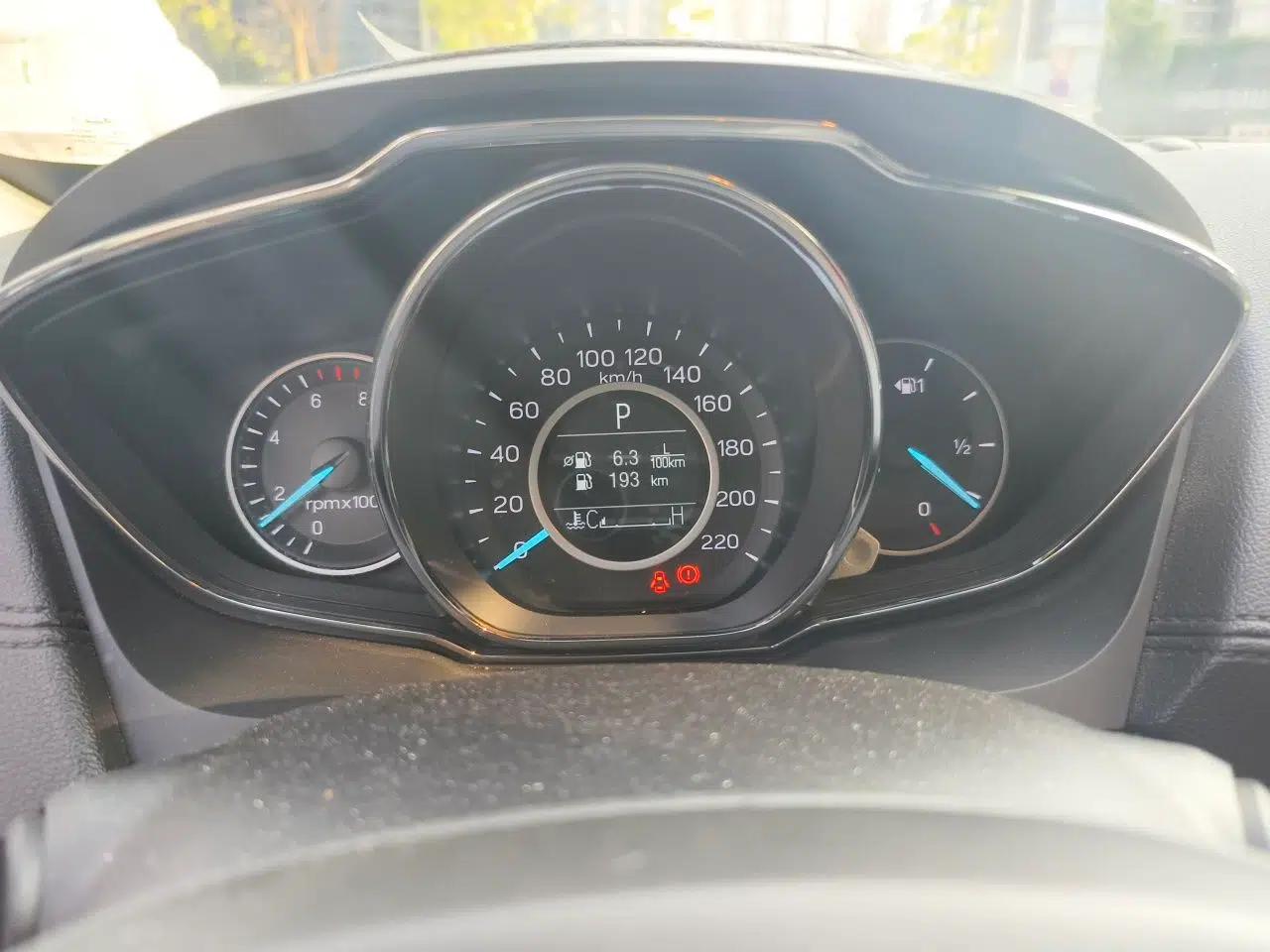 Ford Escort 2019 Revised Version 1.5L Automatic Enjoyment Type China VI Standard — миниатюра 8