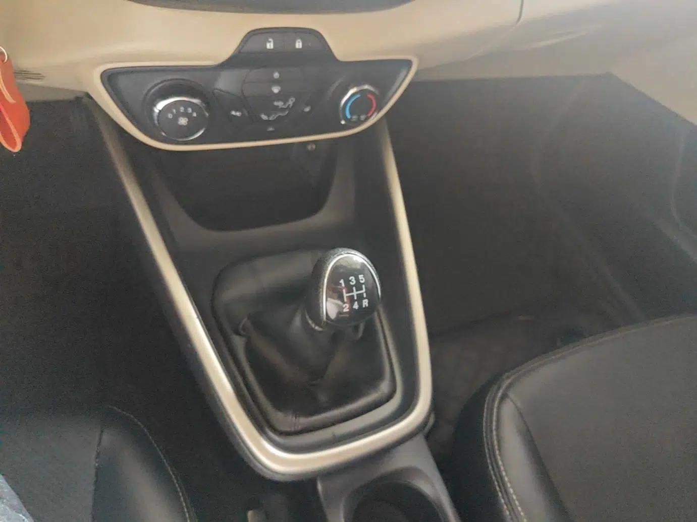 Ford Escort 2017 Revised Version 1.5L Manual Comfort Edition — миниатюра 17
