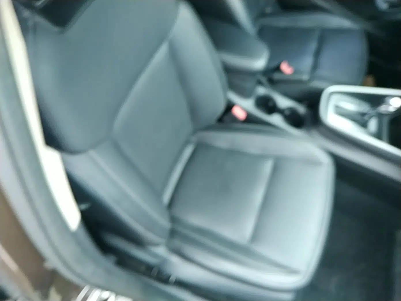 Ford Escort 2015 1.5L Automatic Fashion Model — миниатюра 23