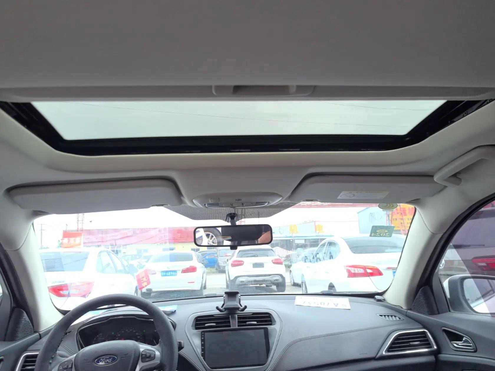 Ford Escort 2015 1.5L Automatic Fashion Model — миниатюра 21