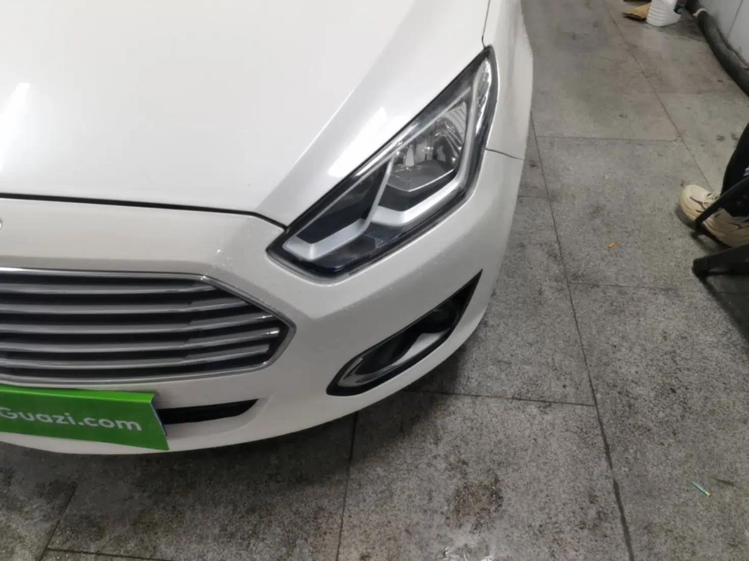 Ford Escort 2015 1.5L Automatic Comfort Edition — миниатюра 9