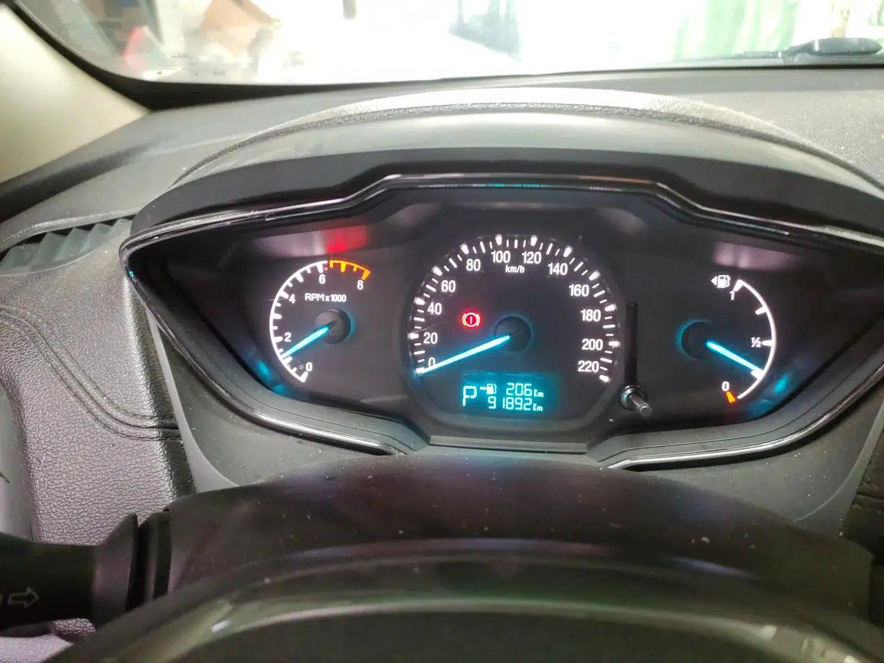 Ford Escort 2015 1.5L Automatic Fashion Model — миниатюра 13