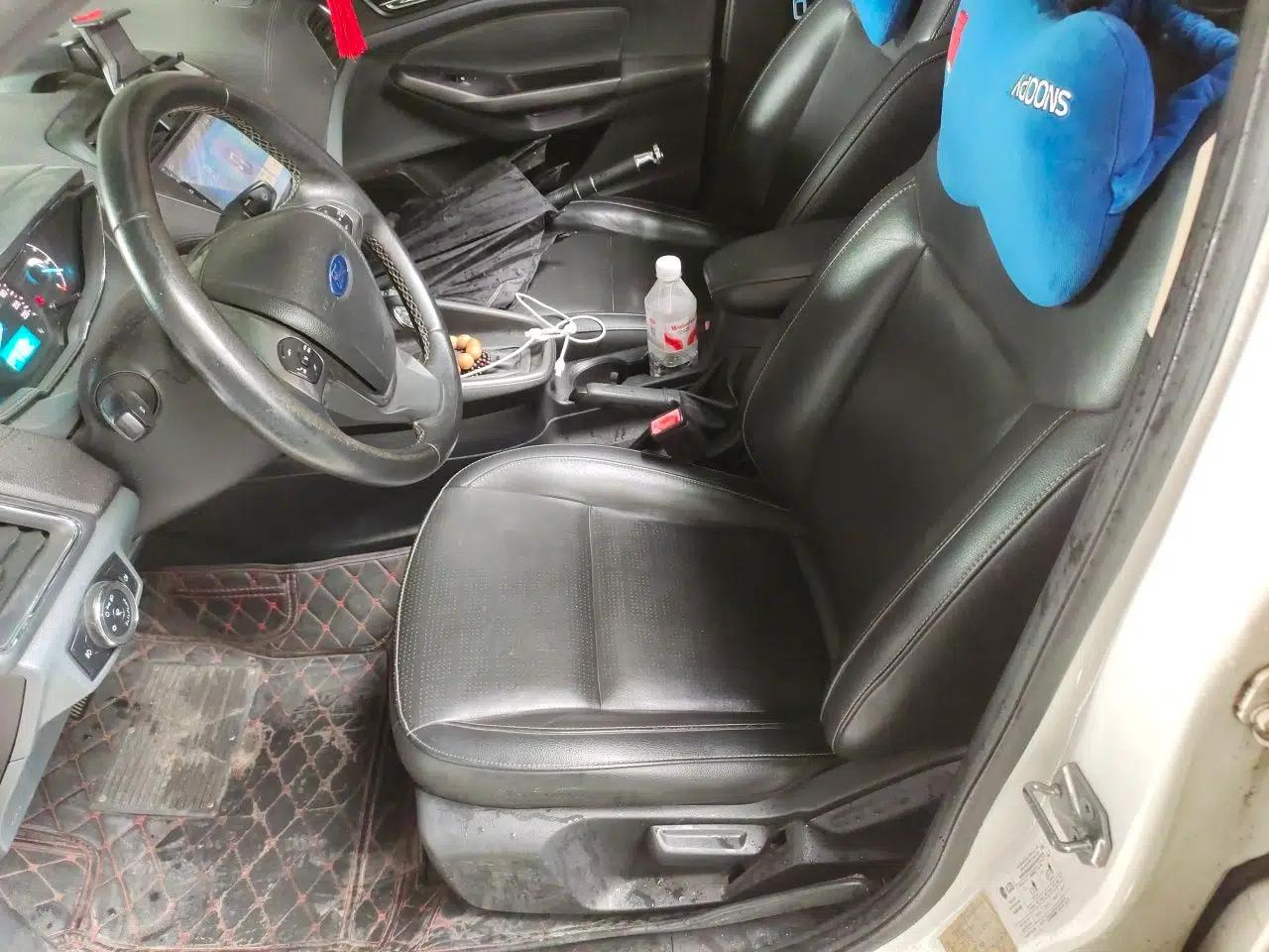 Ford Escort 2015 1.5L Automatic Fashion Model — миниатюра 16