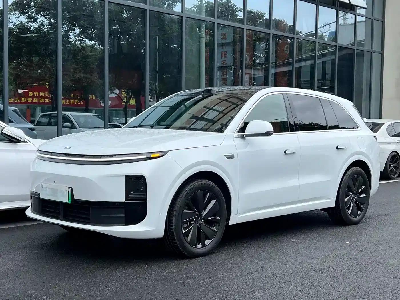 Li Auto L6 2025 Max Intelligent Renewal Edition — миниатюра 1