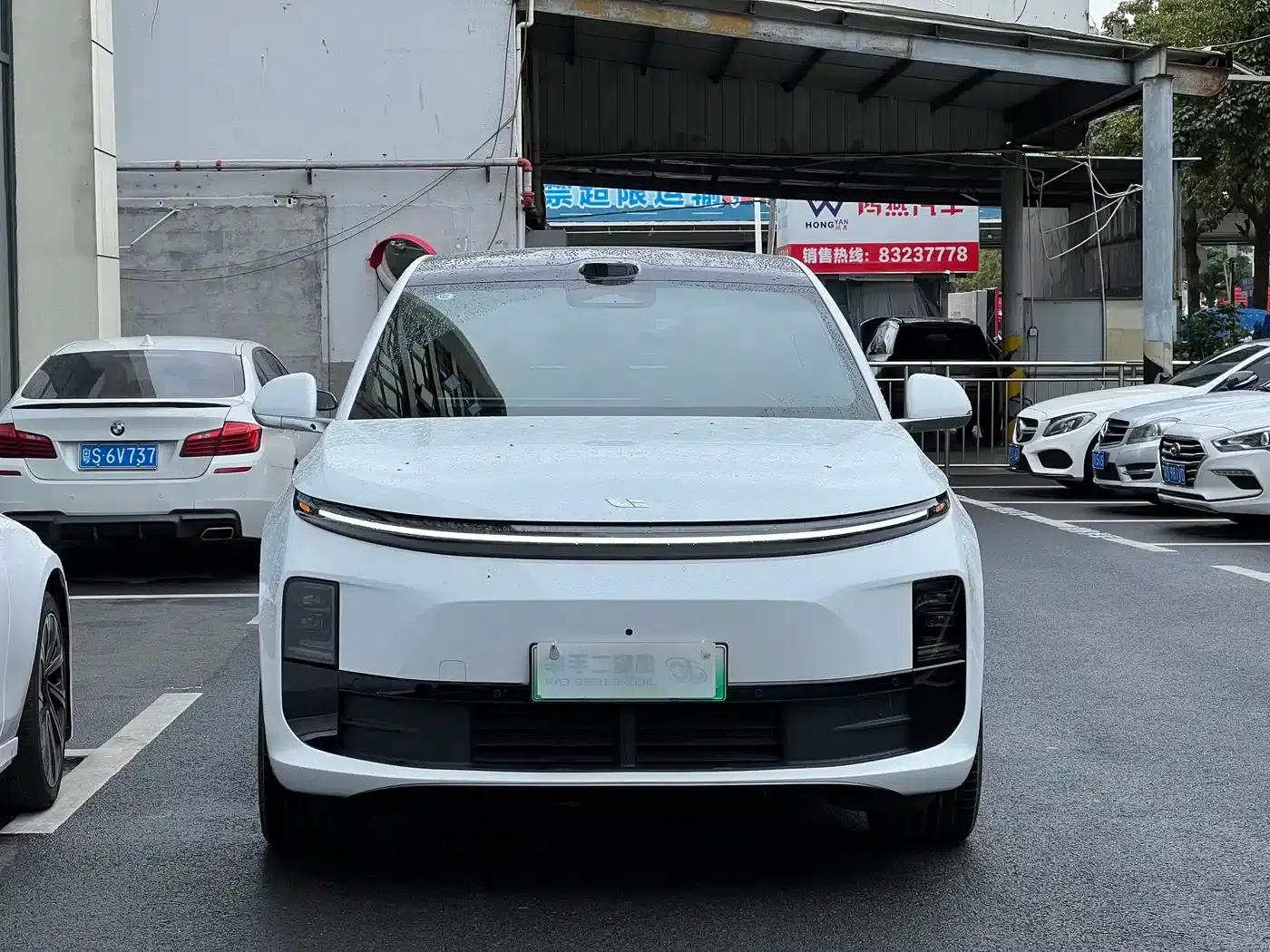 Li Auto L6 2025 Max Intelligent Renewal Edition — миниатюра 2