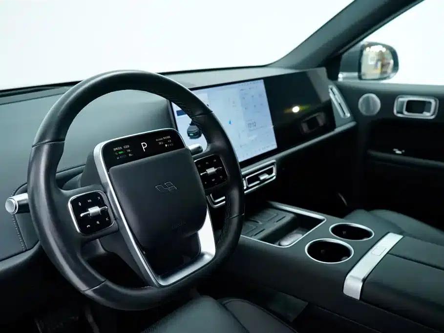 Li Auto L6 2024 Pro — миниатюра 18
