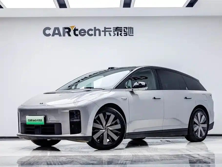 Li Auto i6 2025 Two-Wheel Drive Standard Edition — миниатюра 1