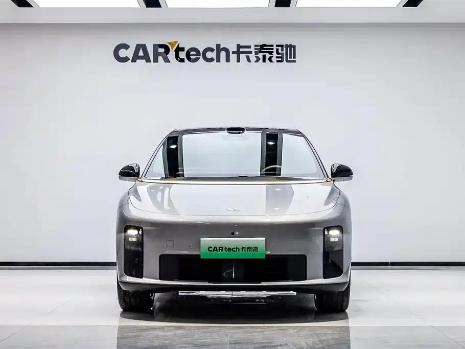 Li Auto i6 2025 Two-Wheel Drive Standard Edition — миниатюра 2