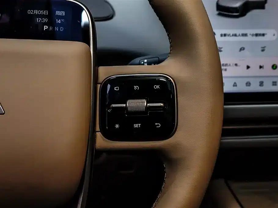 Li Auto i6 2025 Two-Wheel Drive Standard Edition — миниатюра 27