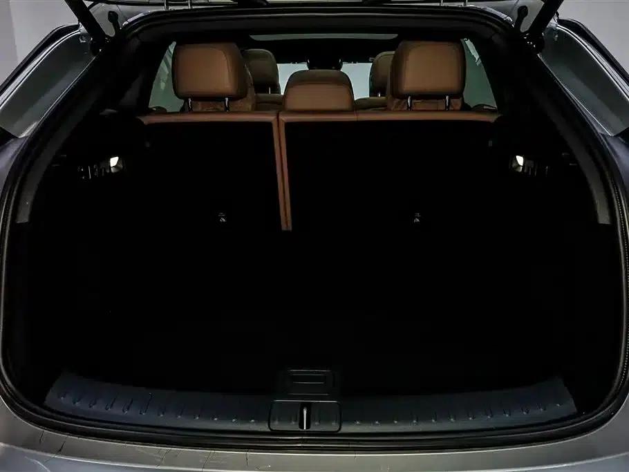 Li Auto i6 2025 Two-Wheel Drive Standard Edition — миниатюра 10