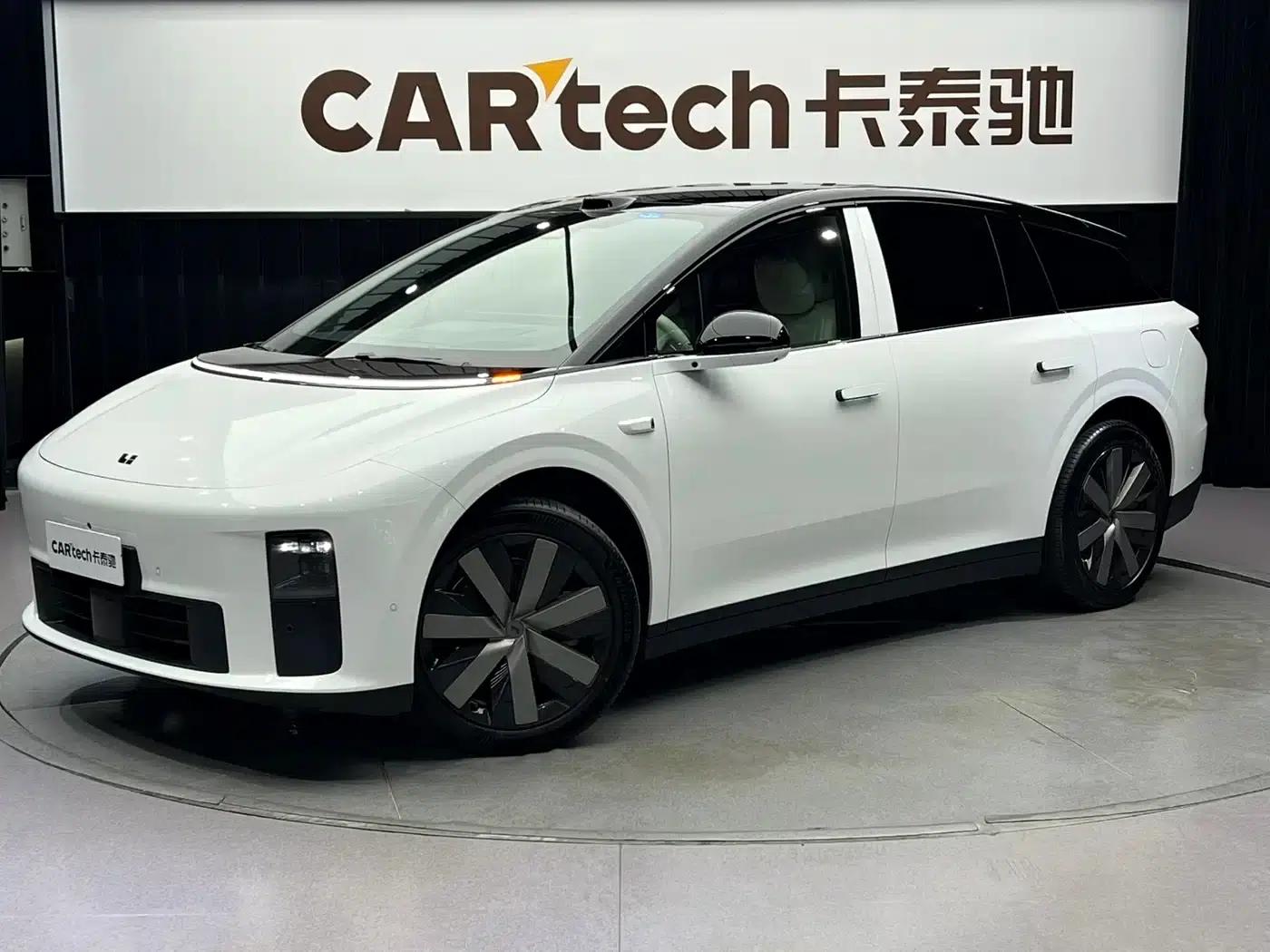 Li Auto i6 2025 AWD Standard Edition — миниатюра 1