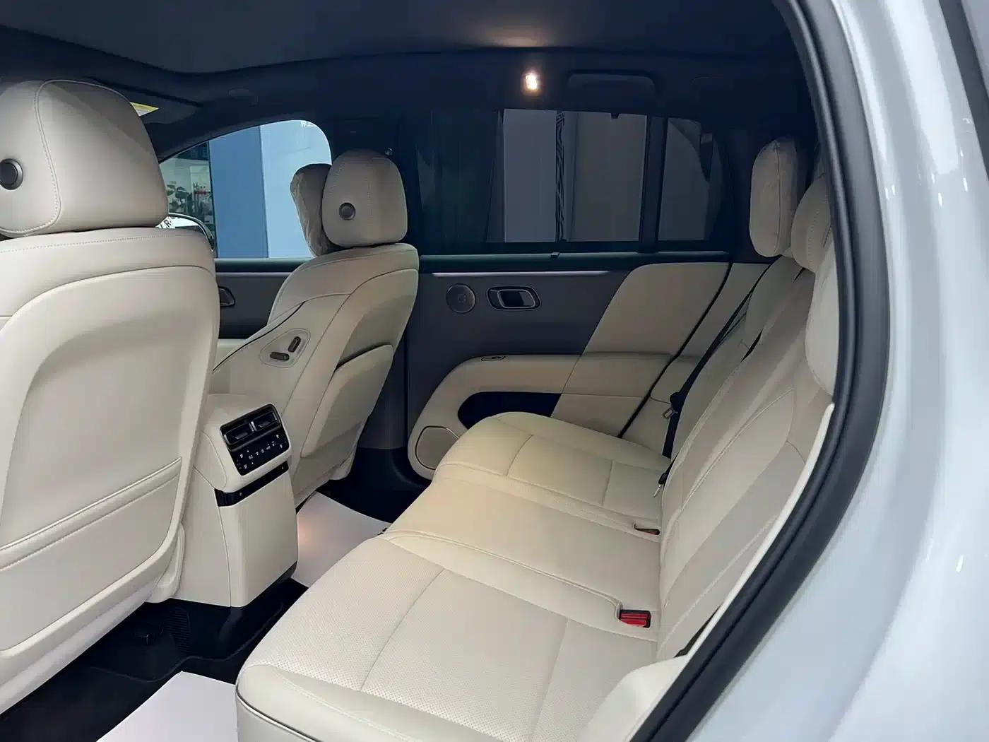 Li Auto i6 2025 AWD Standard Edition — миниатюра 6