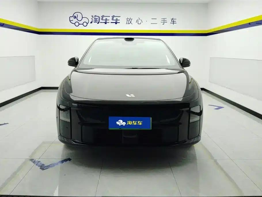 Li Auto i6 2025 Two-Wheel Drive Standard Edition — миниатюра 2